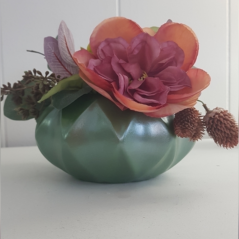 1980s Green Pearlescent Geometric Ceramic Vase